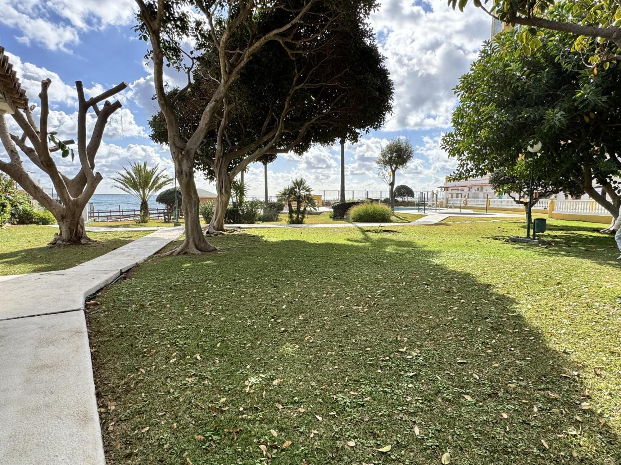 Beachfront Studio ,The View Calahonda, Panoramic Sea Views Sitio de Calahonda Exterior foto